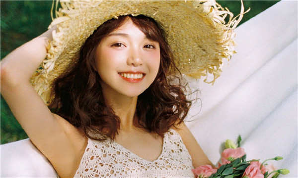 彬村山华侨农场私人代怀公司